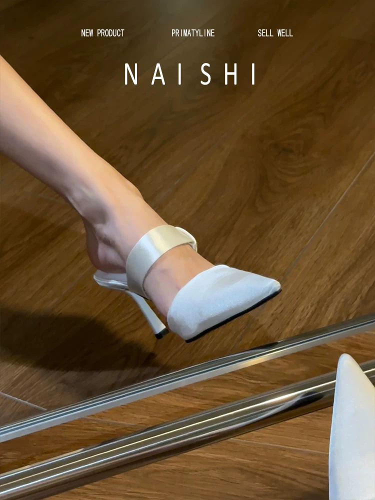Phiên bản da cừu! Giày cao gót satin kiểu Pháp dành cho nữ, kiểu mules kín mũi có quai, thích hợp phối với đầm, sandal cao gót.