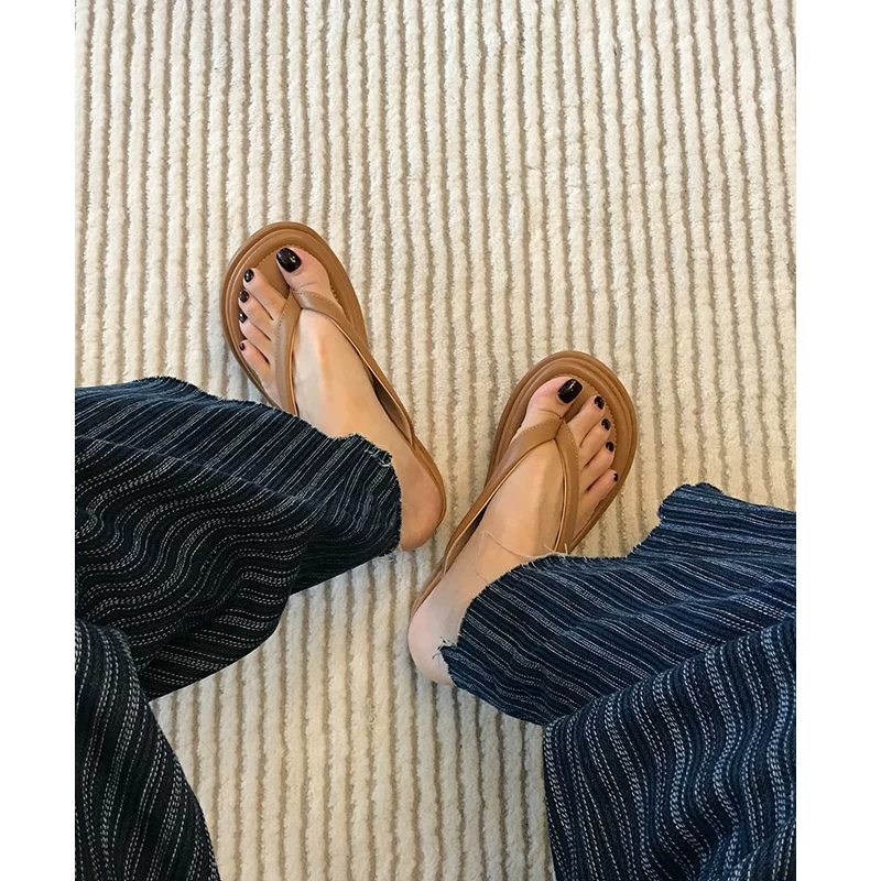 Phiên bản da cừu! Dép xỏ ngón đế dày kiểu Pháp dành cho nữ, dép đế xuồng đi nghỉ mát, dép La Mã đi biển.