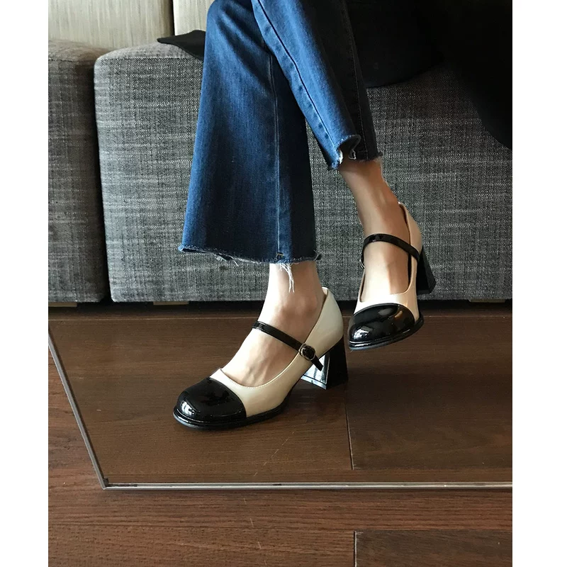 Phiên bản da cừu! Giày Mary Jane kiểu tiên nữ dành cho nữ, phối màu đen trắng kiểu Chanel, mũi tròn, gót dày, giày quai đơn kiểu Pháp.