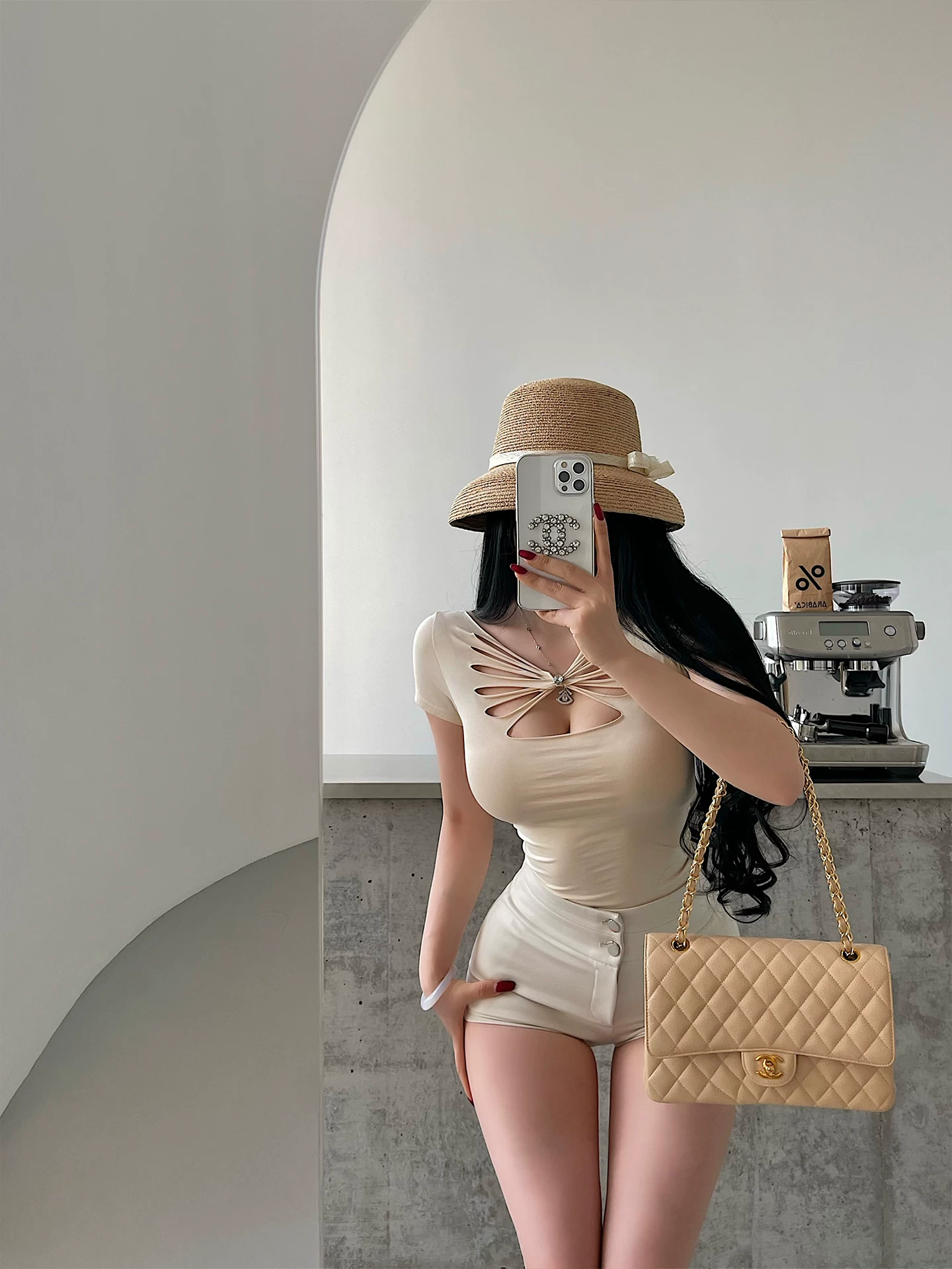 YoungGirlDay Pure Desire Gợi cảm hình con bướm Cutout Slim Fit Co giãn màu trơn Áo thun ngắn tay hàng đầu
