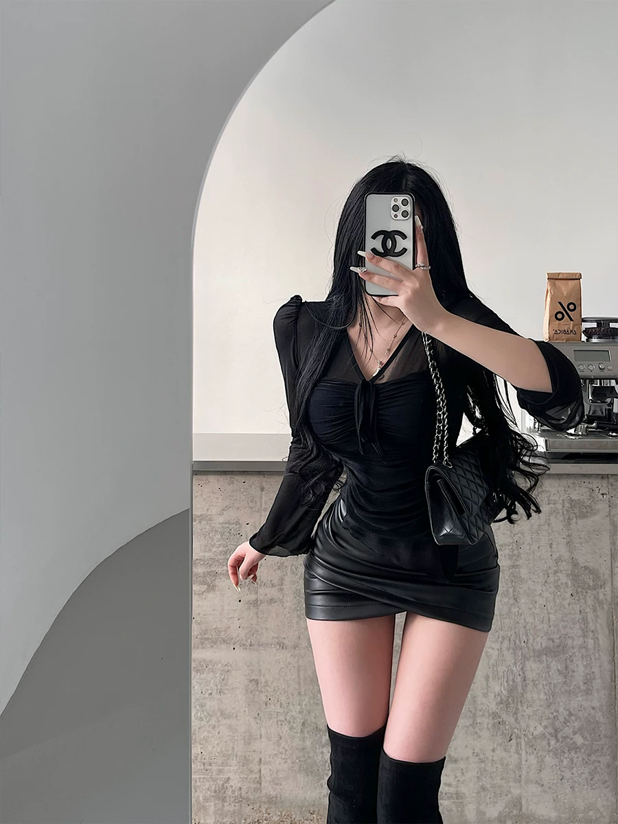 YoungGirlDay phong cách thuần khiết gợi cảm Áo thun cổ chữ V vừa vặn bằng lưới xếp nếp viền không đều tay áo loe