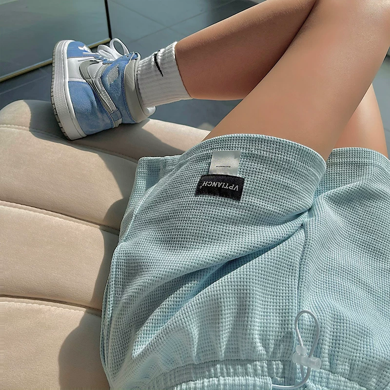 YoungGirlDay Quần short ống rộng cạp cao phong cách Âu Mỹ có dây rút dáng rộng giúp giảm béo kiểu waffle thể thao đa năng