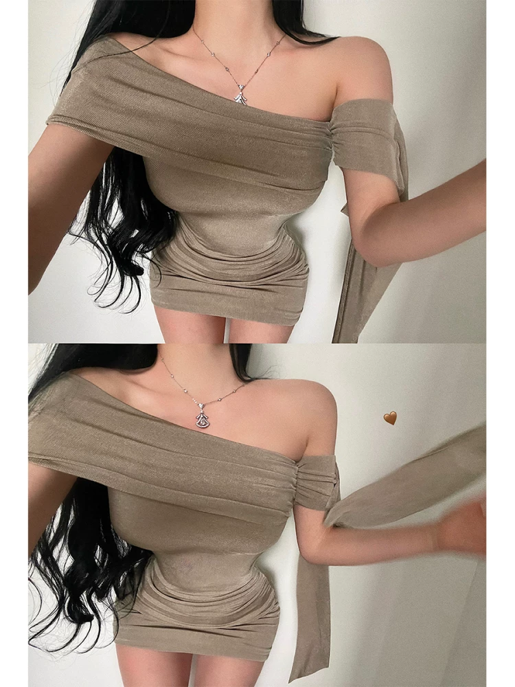YoungGirlDay váy trễ vai gợi cảm, có dây ruy băng, ôm sát, thắt eo, váy ngắn ôm sát cơ thể.