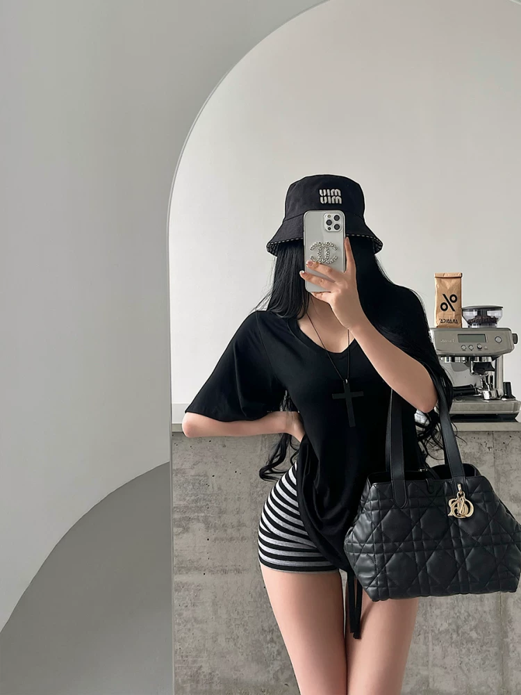 YoungGirlDay Pure Desire phong cách lười biếng cổ chữ V dáng rộng giảm béo tay áo mỏng có kết cấu mỏng như nước dành cho nữ.
