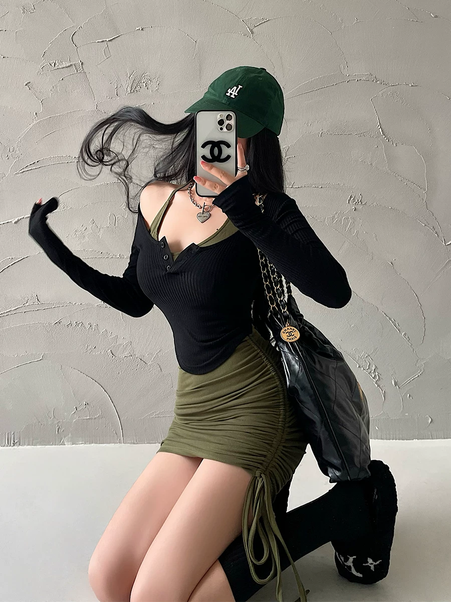 YoungGirlDay Pure Desire Áo thun dài tay gợi cảm có dây rút xếp nếp cổ Halter Bộ váy ôm sát có miếng đệm ngực.