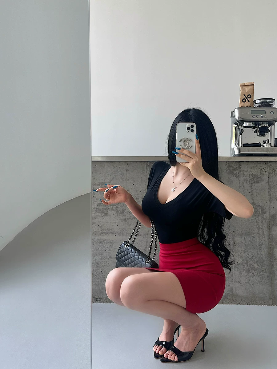 YoungGirlDay Phong cách Hàn Quốc thuần khiết gợi cảm OL váy ngắn ôm sát eo cao tôn dáng thon gọn xẻ lưng.