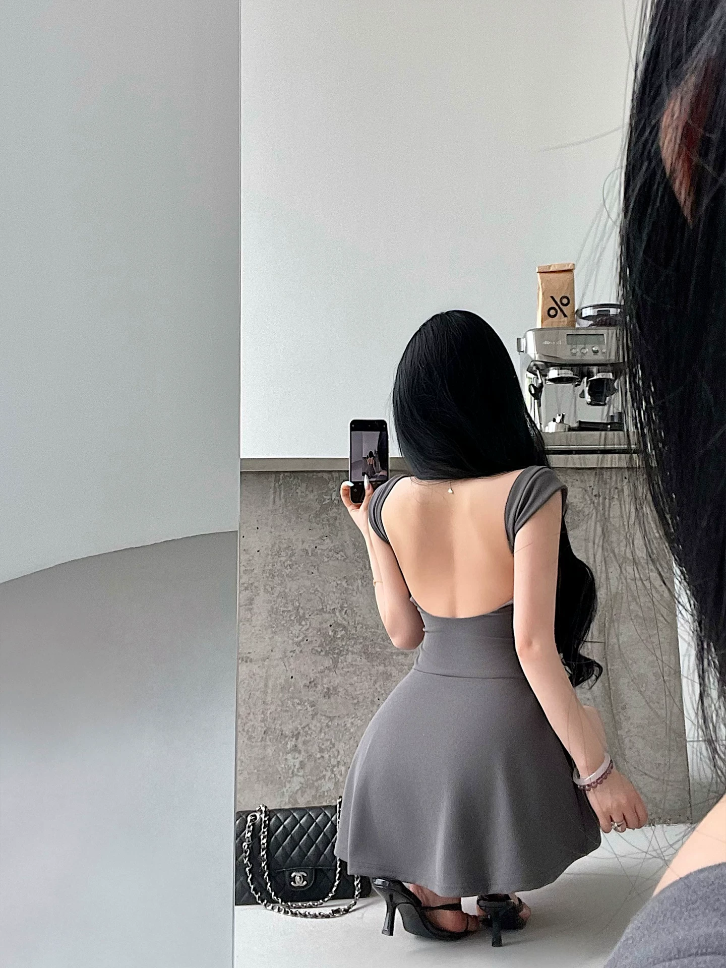 YoungGirlDay Pure Desire Ballet Style Phong cách gợi cảm hở lưng eo thon chữ A xếp ly viền váy ngắn
