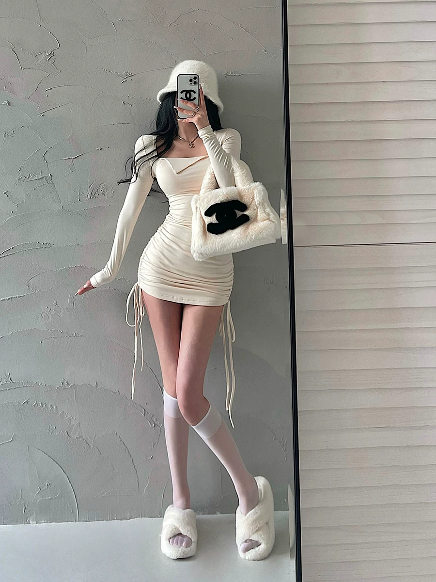 YoungGirlDay phong cách thuần khiết gợi cảm cổ vuông ôm vừa vặn dây rút xếp nếp váy dài tay ôm sát váy ngắn