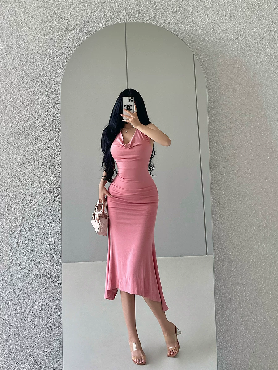YoungGirlDay phong cách thuần khiết gợi cảm, váy ôm sát bodycon đuôi cá, váy dài vừa phải, cổ yếm