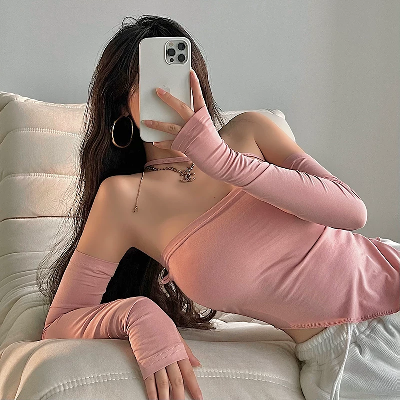 YoungGirlDay Pure Desire Hot Girl Áo thun dài tay ôm sát gợi cảm, thiết kế bất đối xứng, tay áo có thể tháo rời.
