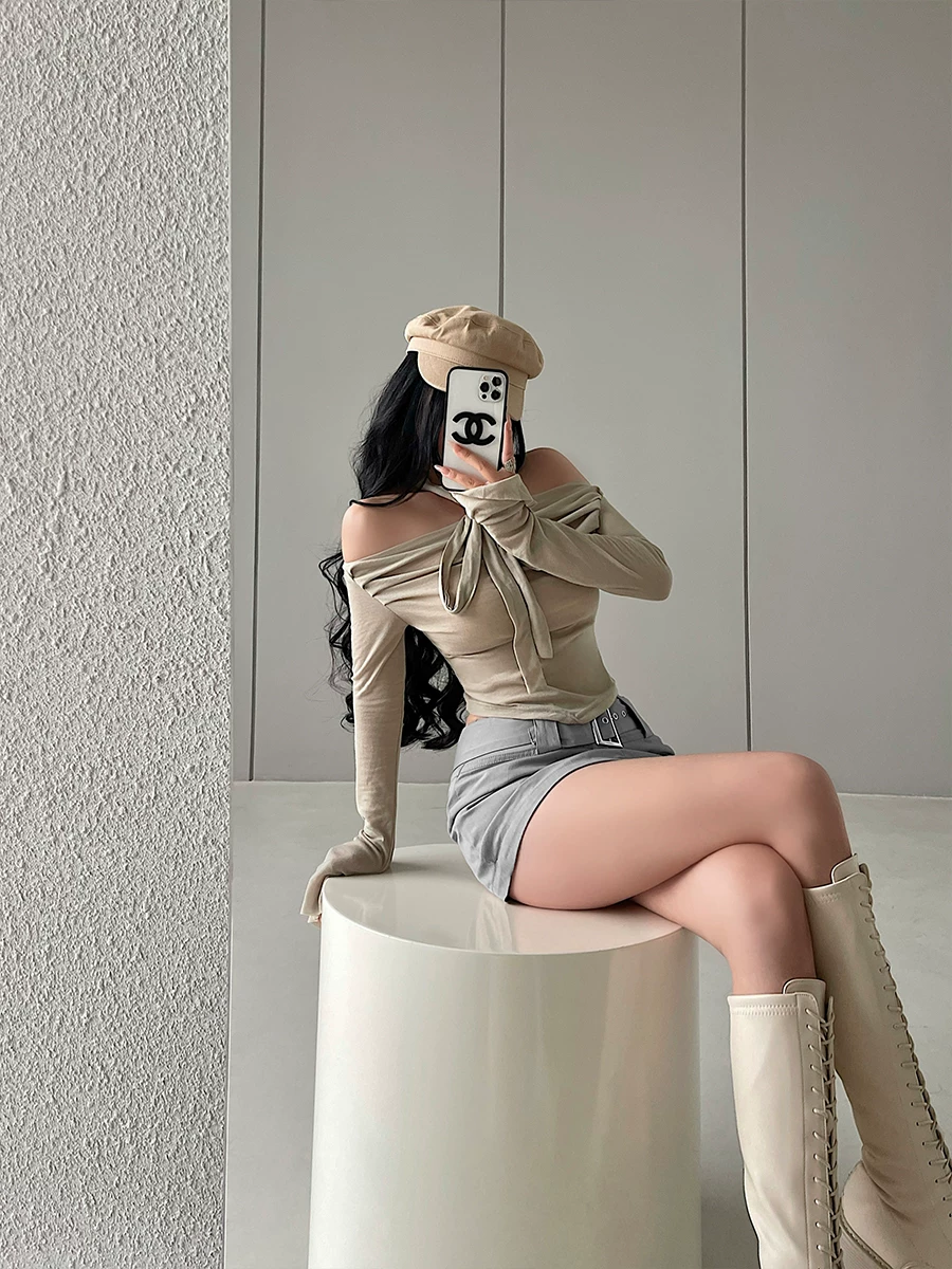 YoungGirlDay Pure Desire Áo thun dài tay trễ vai gợi cảm Bộ váy ôm sát eo cao chống lộ hàng.