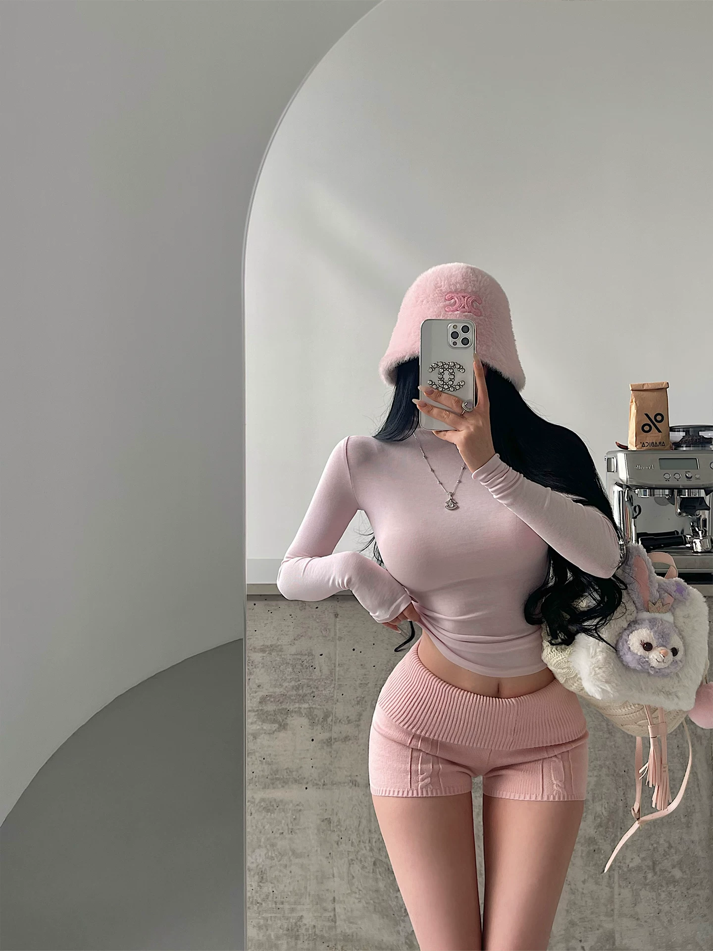 Quần short nữ YoungGirlDay chất liệu thun dệt kim co giãn ôm sát eo, thiết kế hai lớp, kiểu dáng gợi cảm, phong cách trẻ trung.