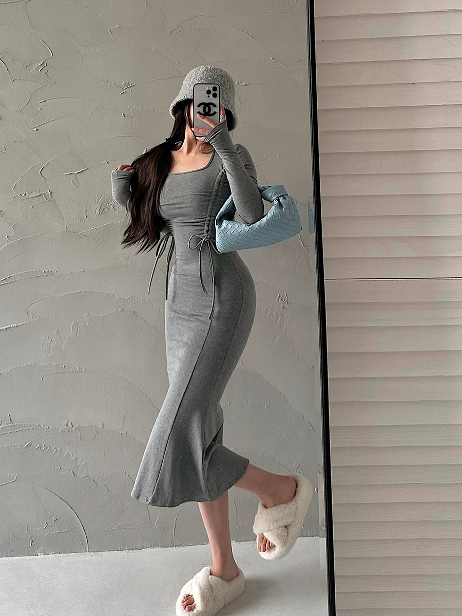 YoungGirlDay phong cách thuần khiết gợi cảm, váy dài đuôi cá ôm eo có dây rút, ôm sát eo