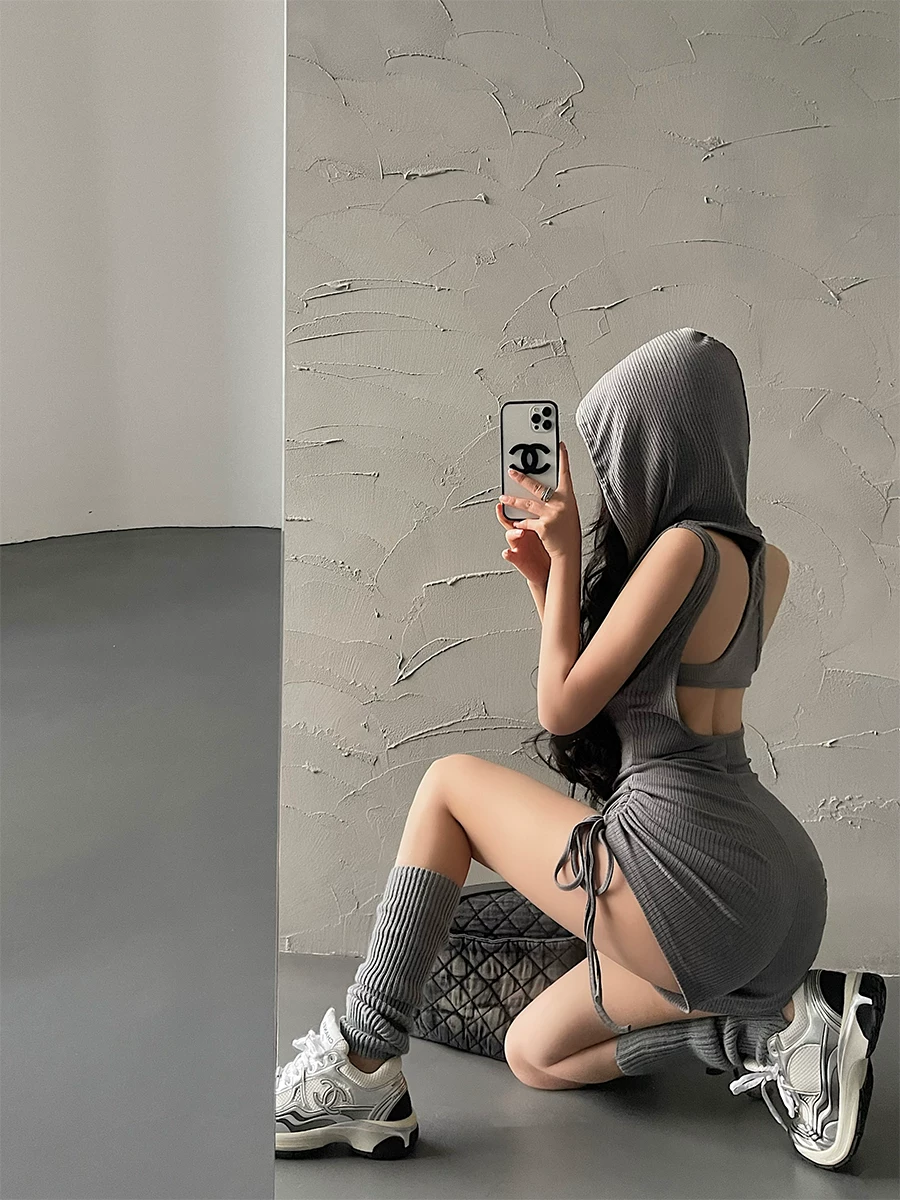 YoungGirlDay Quần short liền thân có dây rút có mũ trùm đầu phong cách châu Âu và Mỹ hot girl có dây rút ôm sát không tay hở lưng có dây rút