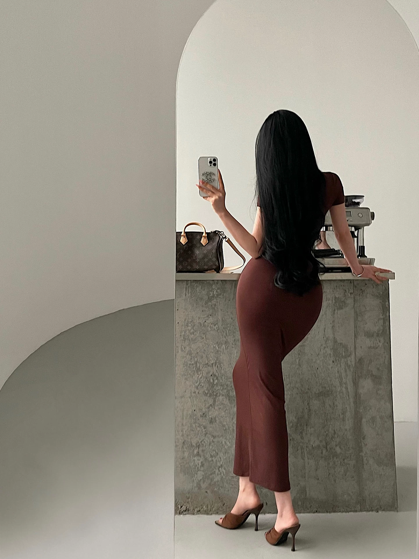 YoungGirlDay Kardashian váy bodycon tay ngắn cổ chữ V gợi cảm ôm eo váy dài