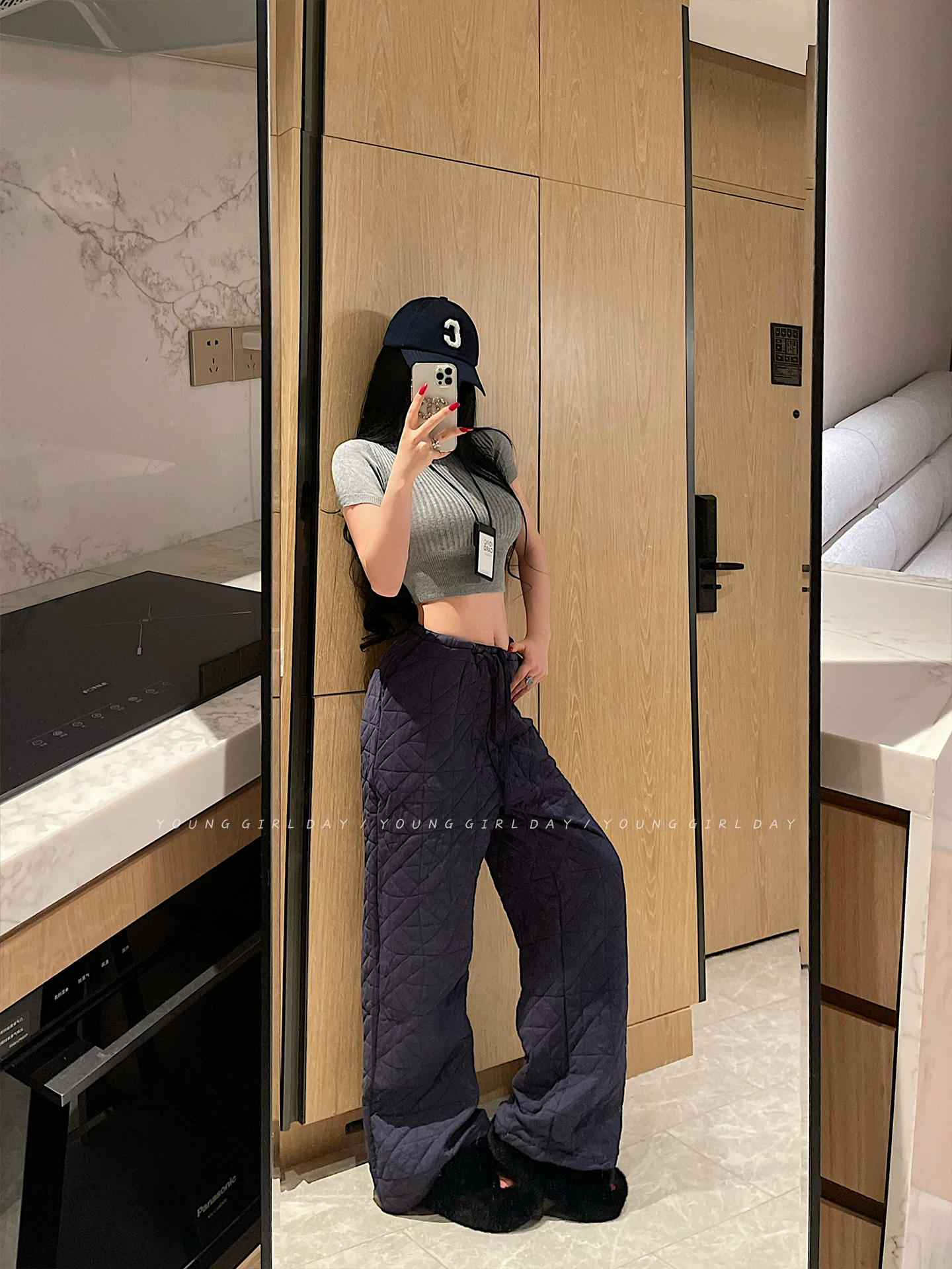 YoungGirlDay Quần jogger cạp cao kiểu Mỹ có dây rút, lót bông chần bông, quần thể thao ống rộng ấm áp, quần dài chạm sàn.