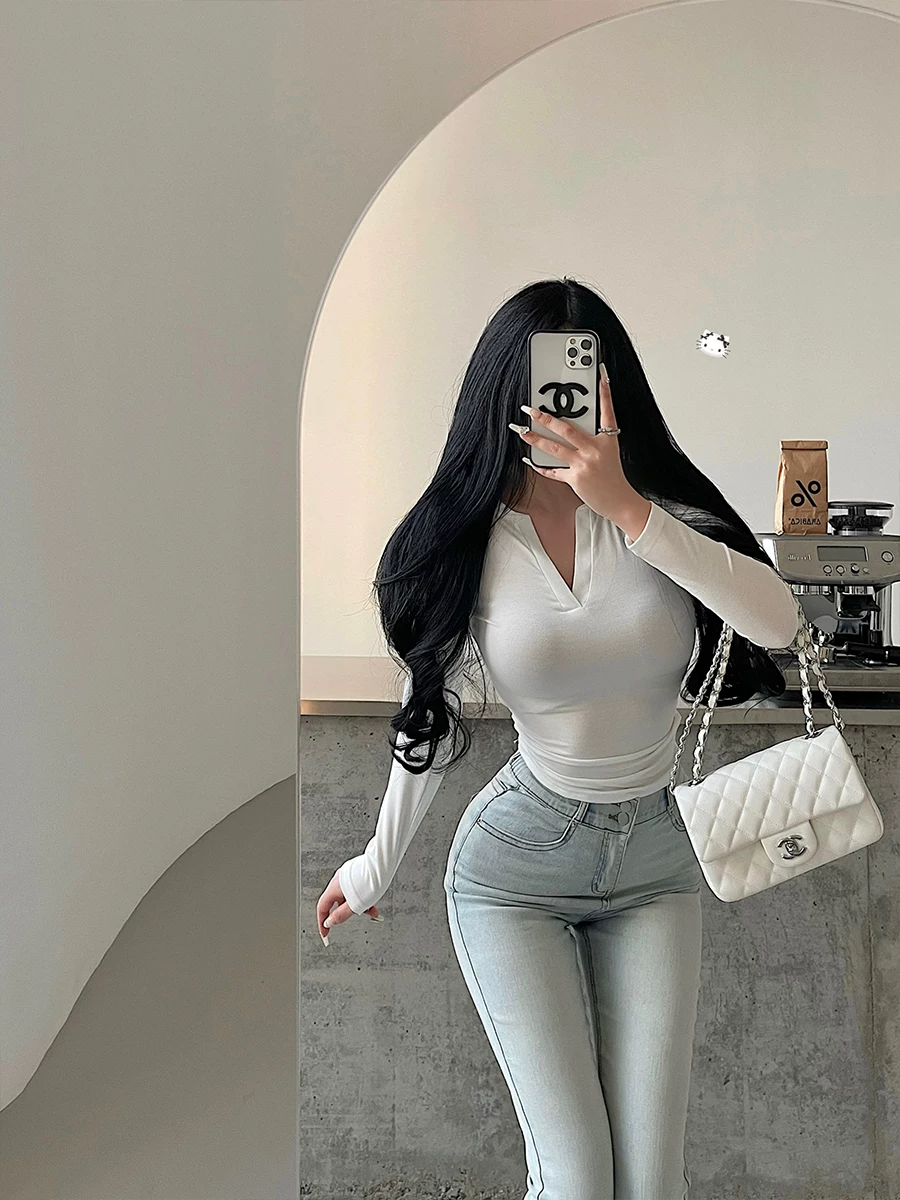 YoungGirlDay Phong cách Hàn Quốc nhẹ nhàng trưởng thành thuần khiết phong cách khao khát kiểu dáng cổ chữ V hở một nửa, áo thun dài tay màu trơn vừa vặn