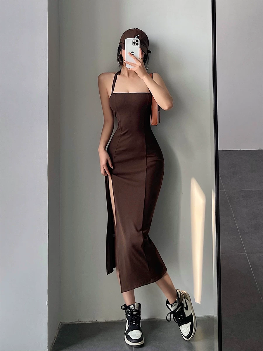 Váy ôm sát bodycon ngắn tay, cổ halter, xẻ tà, lưng trần, kiểu dáng gợi cảm, chất liệu YoungGirlDay pure desire.