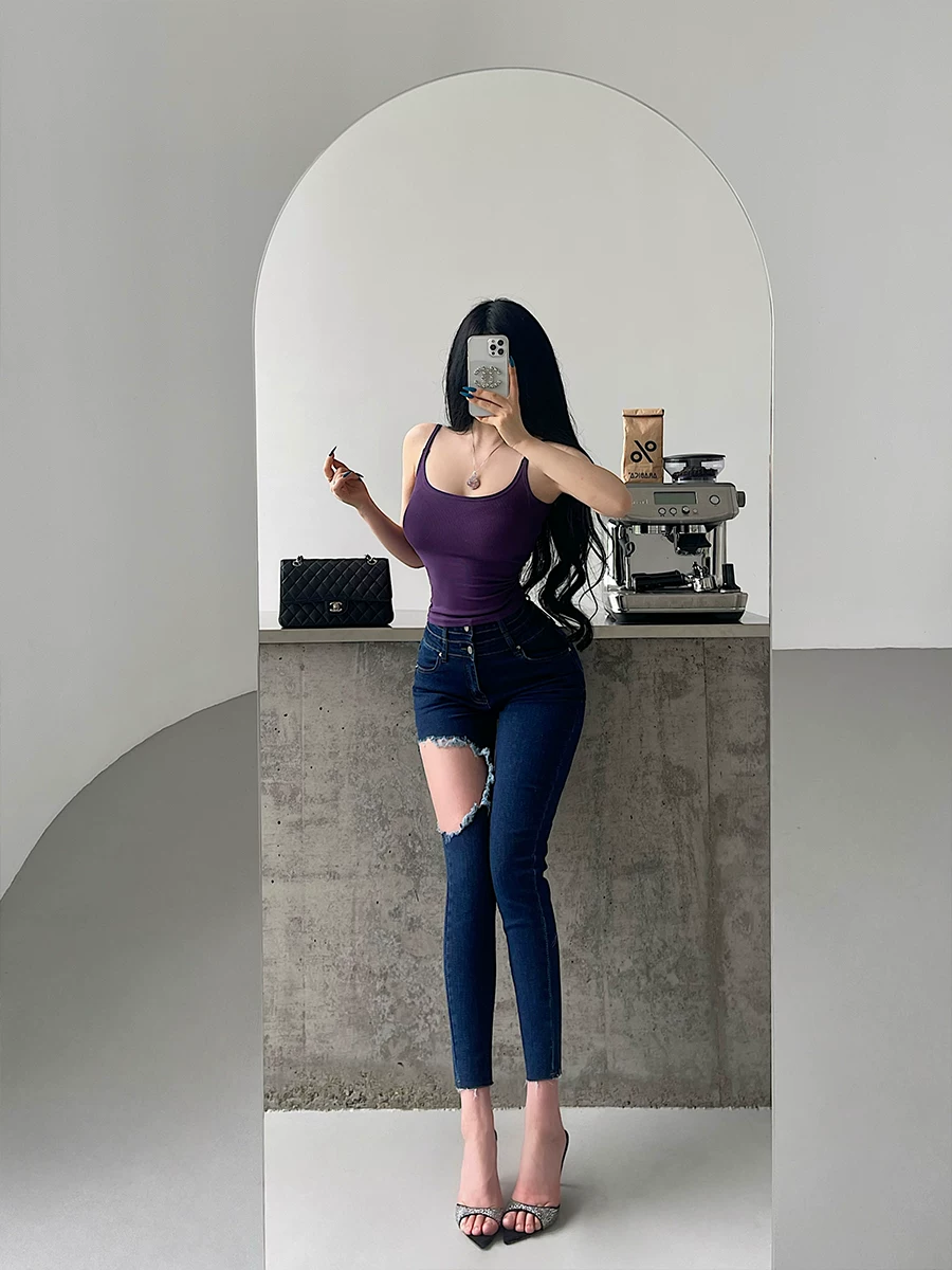 Áo camisole nữ YoungGirlDay, chất liệu thun ôm sát, màu trơn, đa năng, gợi cảm, thiết kế cơ bản, dành cho những cô gái trẻ.