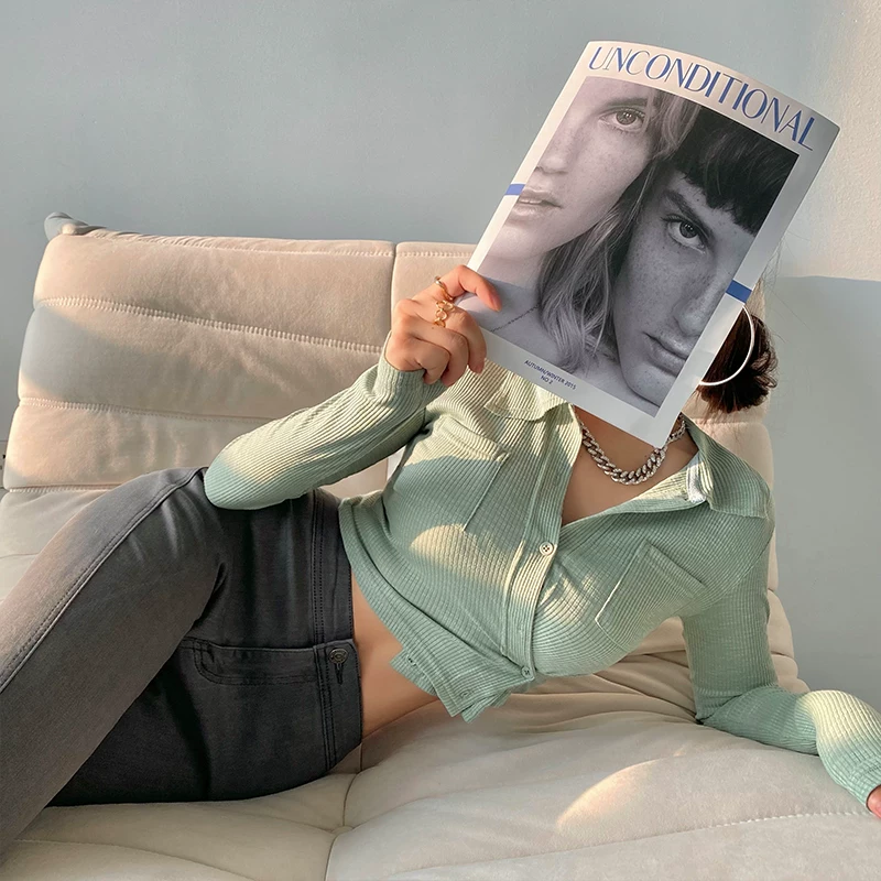YoungGirlDay Áo thun ngắn tay dài có ve áo, hai túi, phong cách retro kiểu Mỹ, kiểu dáng ôm vừa vặn