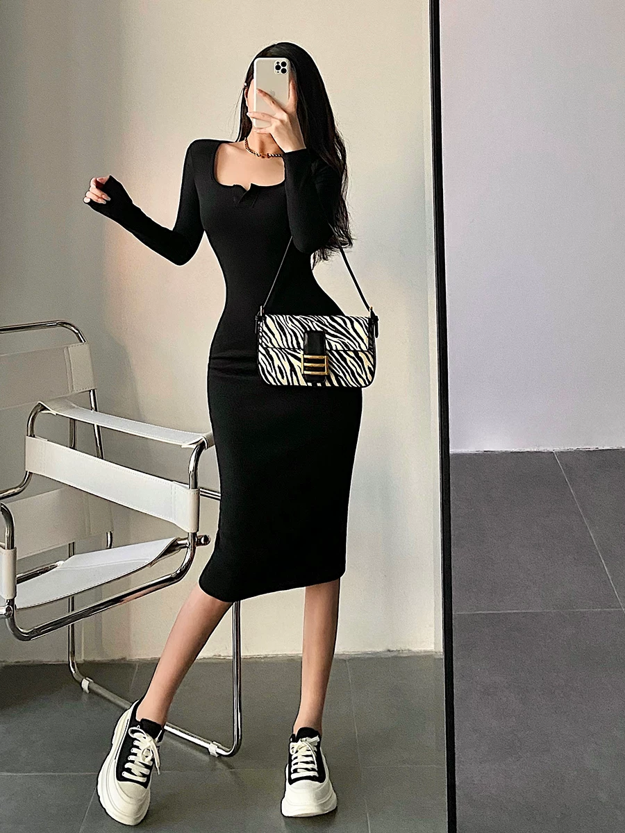 YoungGirlDay Váy xẻ tà dài vừa vặn, cổ vuông, ôm sát, tay dài, phong cách Âu Mỹ gợi cảm.