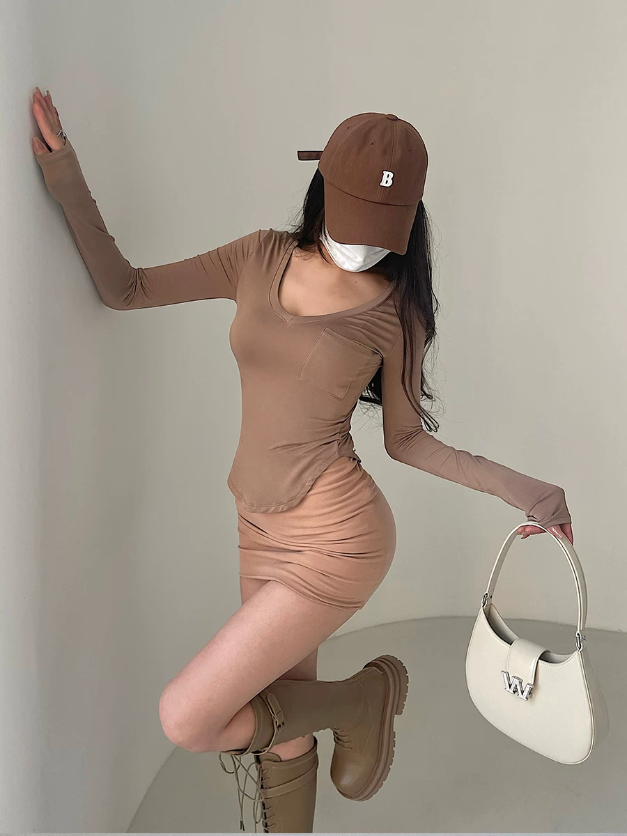 YoungGirlDay khao khát thuần khiết gợi cảm cổ chữ V ôm vừa vặn viền cong màu trơn áo sơ mi dài tay áo thun