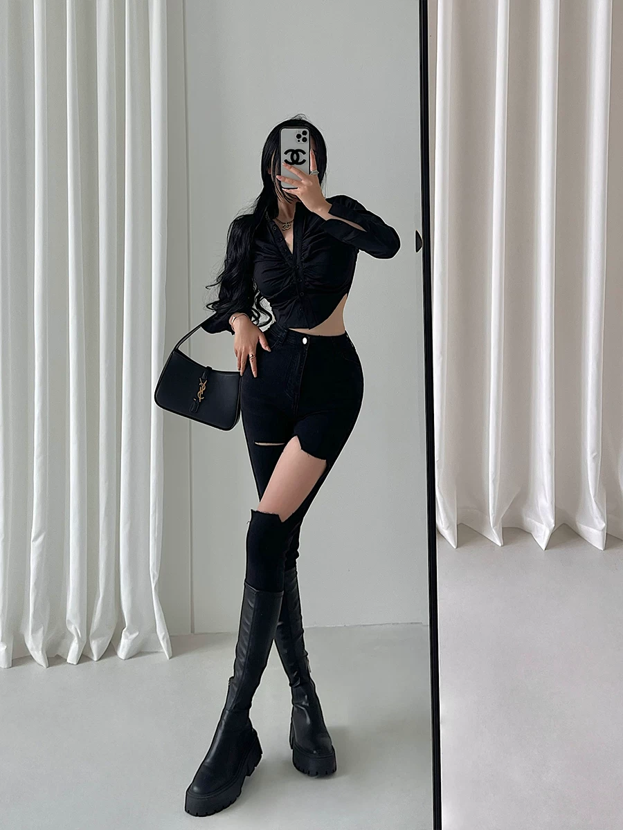 Quần jeans skinny cạp cao nâng mông, ôm sát, rách, ngắn, kiểu YoungGirlDay gợi cảm