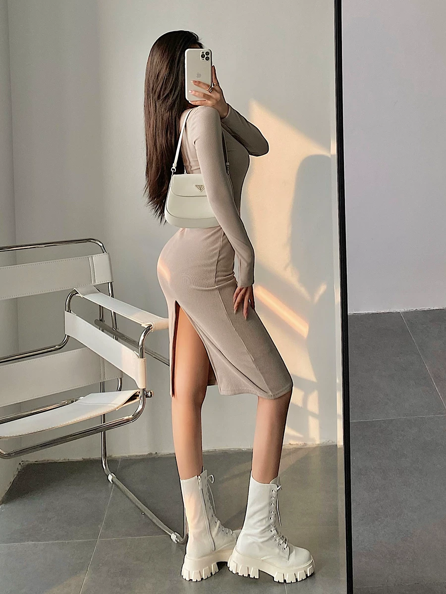 YoungGirlDay Váy xẻ tà dài vừa vặn, cổ vuông, ôm sát, tay dài, phong cách Âu Mỹ gợi cảm.