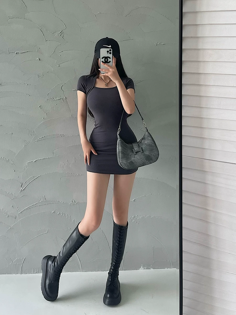 YoungGirlDay phong cách thuần khiết gợi cảm hot girl gợi cảm bó sát giảm béo màu trơn lệch vai váy ngắn tay ngắn váy ngắn