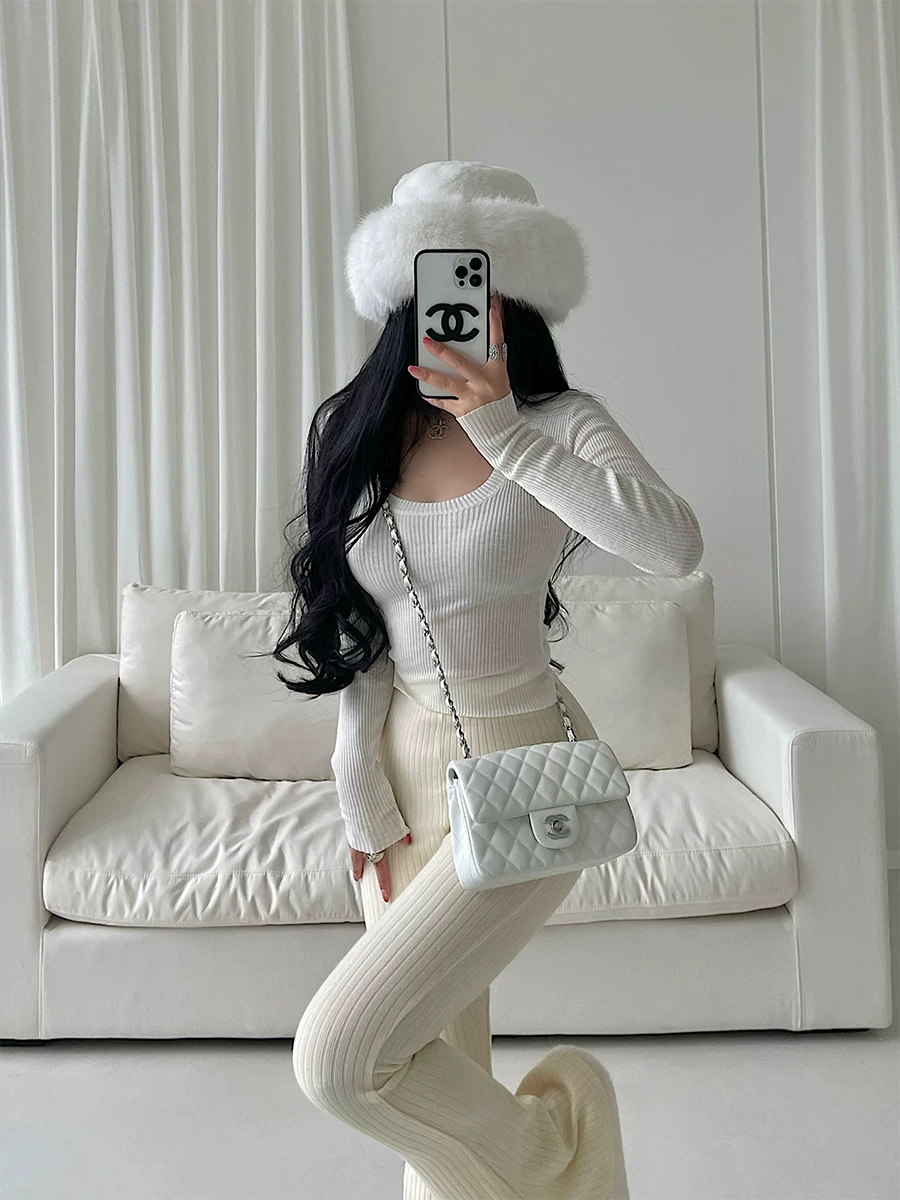 YoungGirlDay Pure Desire Áo thun dệt kim dài tay cổ chữ U gợi cảm màu trơn dành cho nữ.
