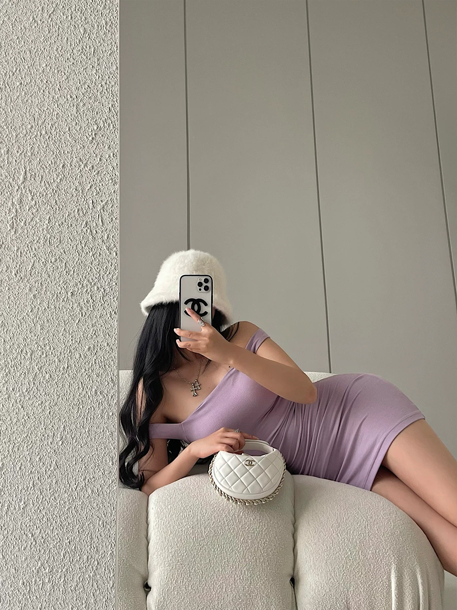 YoungGirlDay phong cách thuần khiết gợi cảm, ôm sát cơ thể, màu trơn, co giãn, đầm ngắn có dây đeo lệch vai