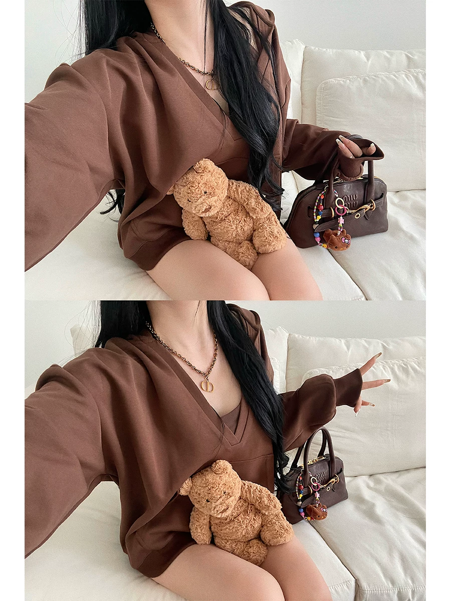 YoungGirlDay Áo nỉ dáng rộng có mũ trùm đầu cổ chữ V thoải mái, quần short dây rút cạp cao hợp thời trang