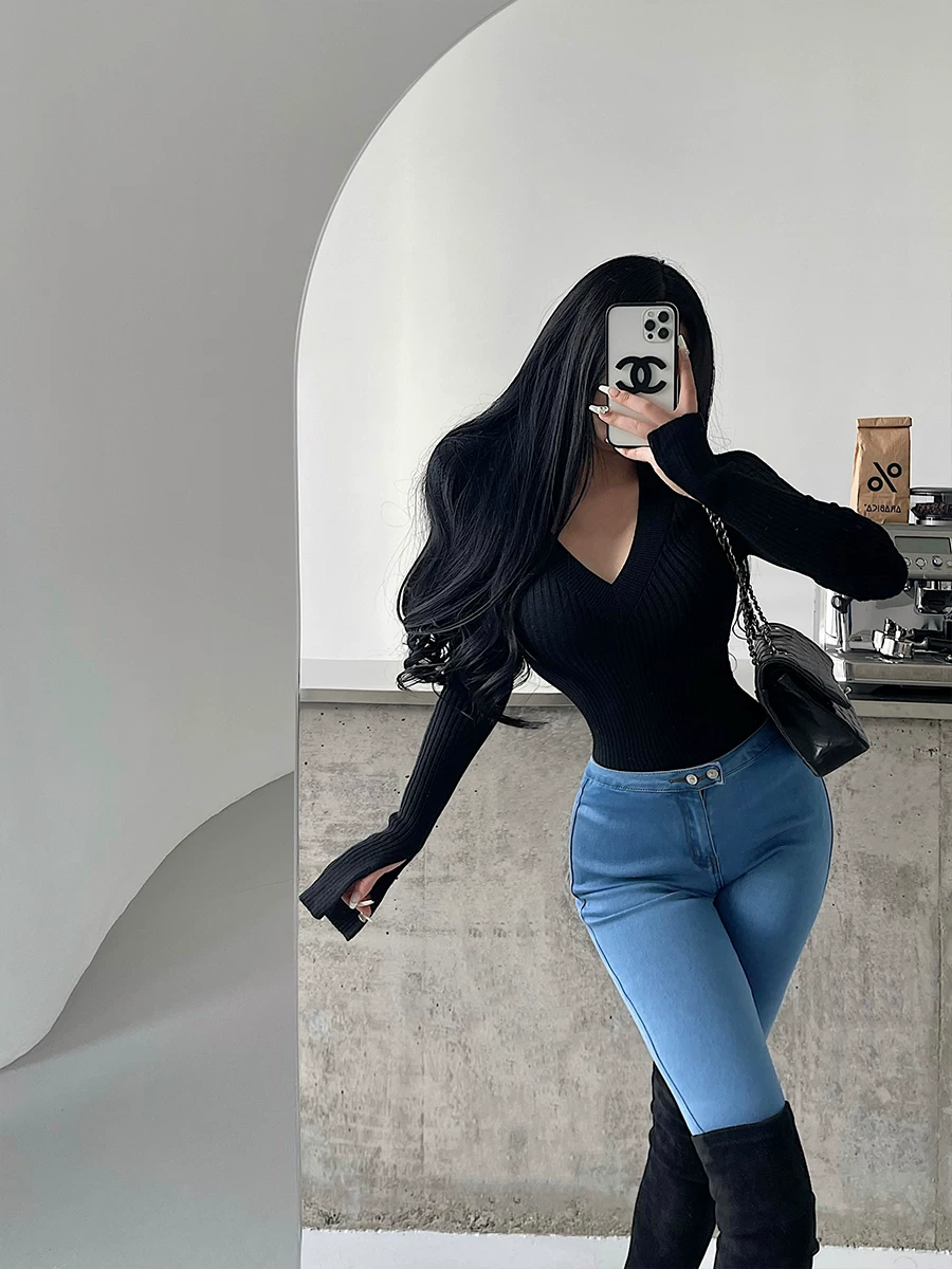 YoungGirlDay Áo dệt kim dài tay cổ chữ V gợi cảm kiểu Hàn Quốc có cổ tay xẻ tà.