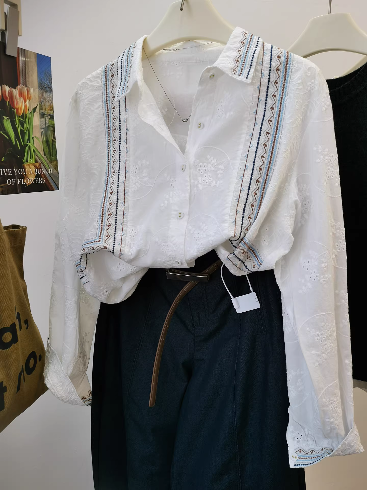 Áo sơ mi thêu toàn thân tinh tế, phong cách thiết kế độc đáo, áo sơ mi cotton nguyên chất đa năng phong cách văn học Pháp dành cho nữ.