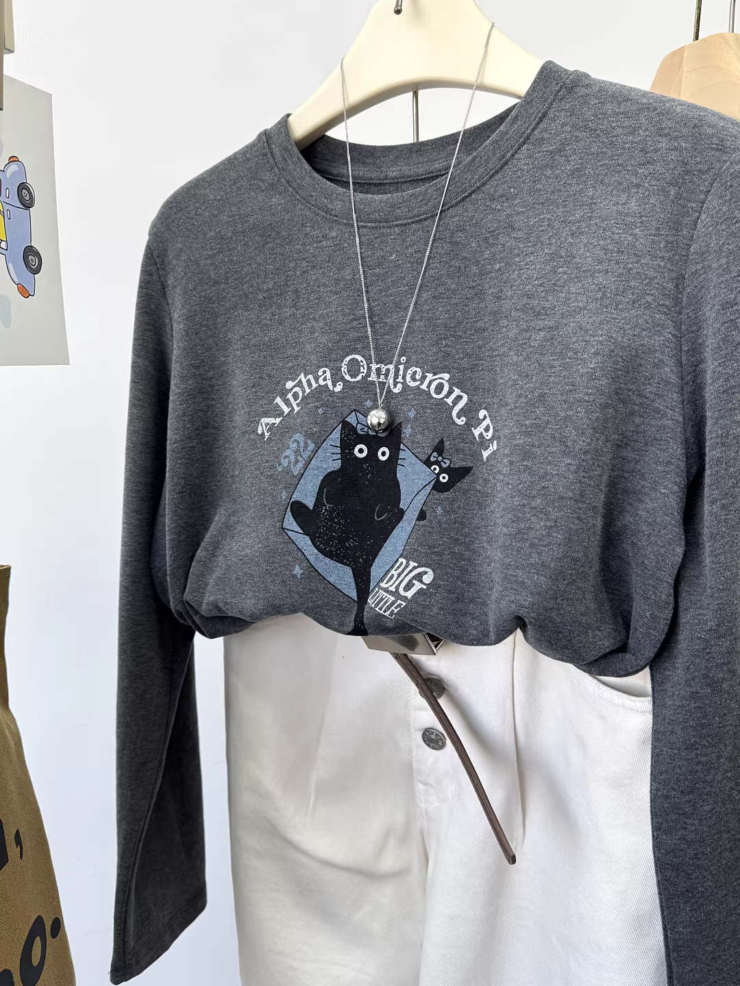 Áo thun dài tay in chữ nhung hai mặt mềm mại và ấm áp của Đức dành cho nữ, áo len dáng rộng phong cách Hàn Quốc, áo lớp trong, áo lót.