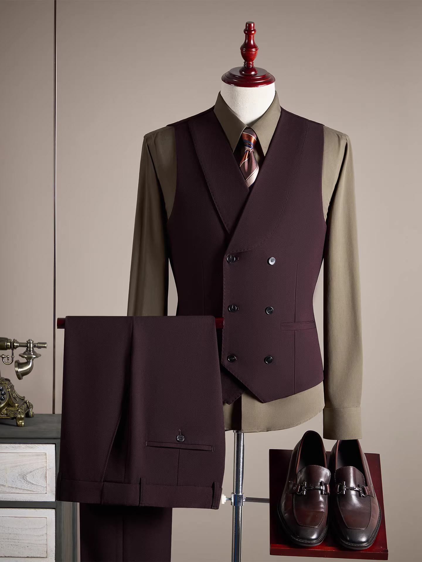 Bộ vest nam chất liệu len Tencel viền hạt, dáng vest hai hàng khuy, kiểu dáng lịch lãm, vest lịch sự hai mảnh