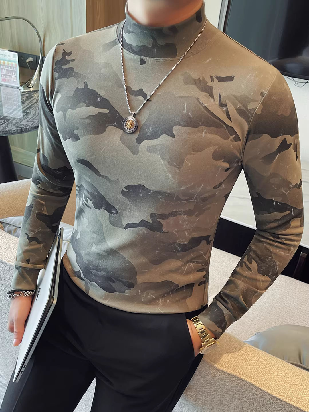 Áo thun ngụy trang cổ cao nửa cổ dành cho nam, dài tay, thời trang thu đông mới, hợp thời trang, ôm vừa vặn, co giãn, áo sơ mi cổ trung.