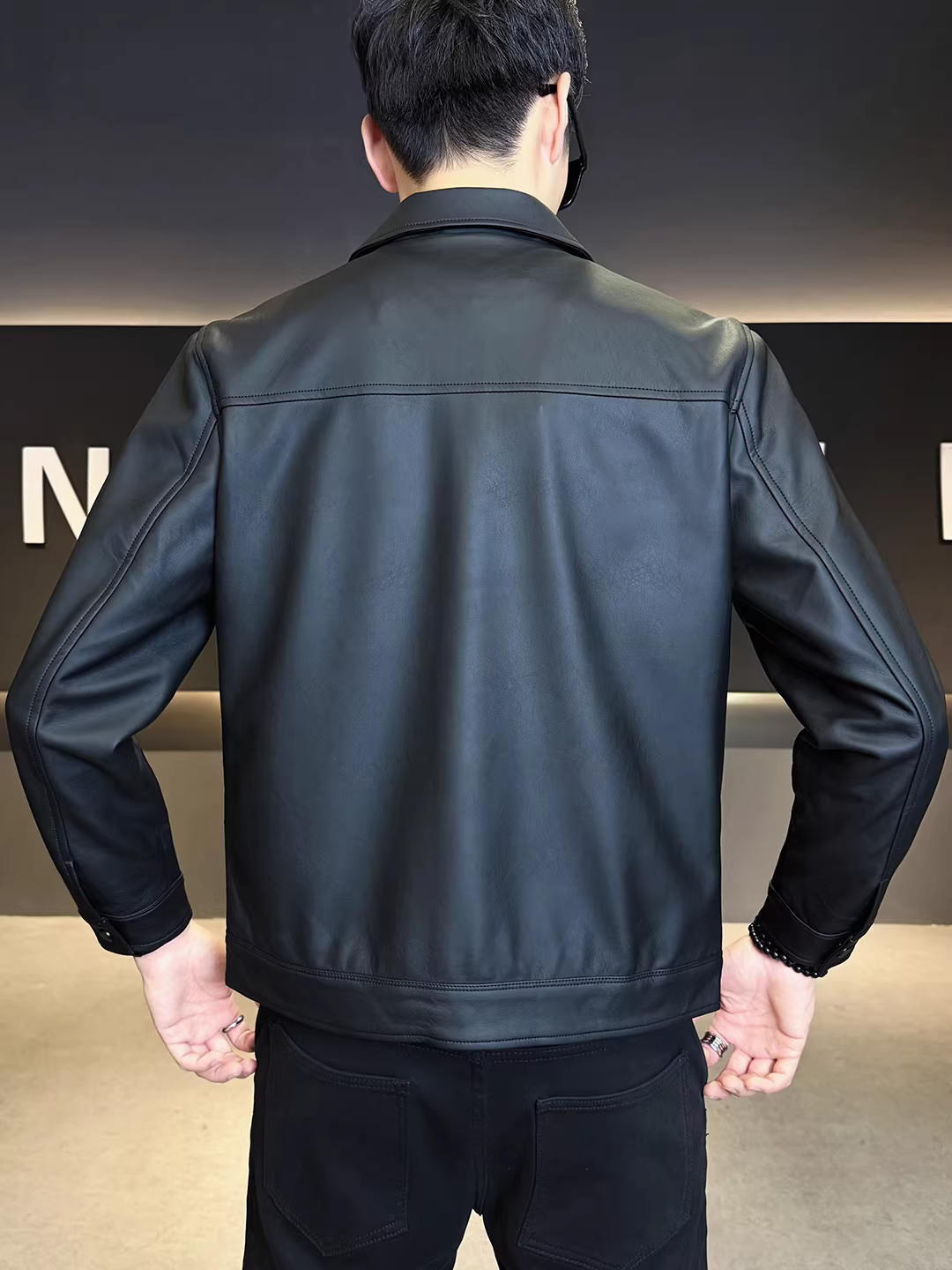 Áo khoác da dày lót lông cừu dành cho nam, mẫu áo khoác da thời thượng mới mùa thu đông 2025