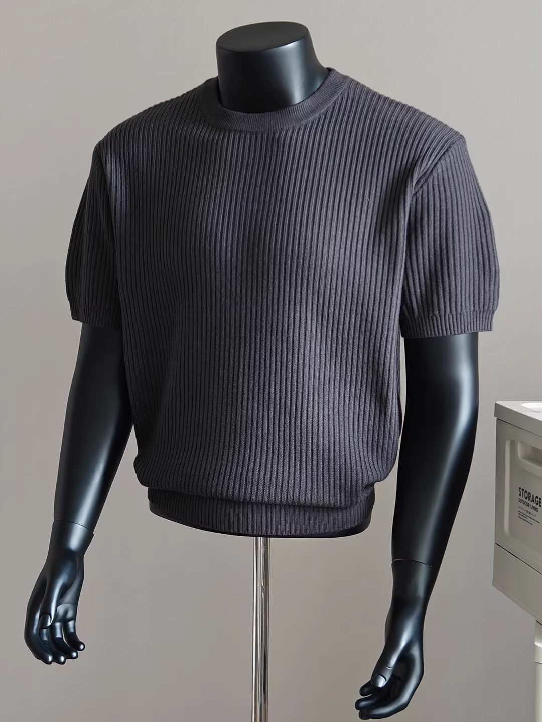 Áo len dệt kim cổ tròn kiểu dáng cổ điển, phong cách retro tiền thời, chất liệu thun co giãn, tay ngắn nam, dáng rộng, áo lót đa năng.