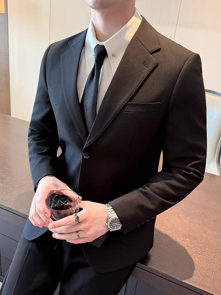 Áo vest nam cao cấp, kiểu dáng mới thu đông 2025, phong cách công sở lịch lãm, đa năng, hợp thời trang, ôm dáng, dễ chăm sóc, áo vest đơn.