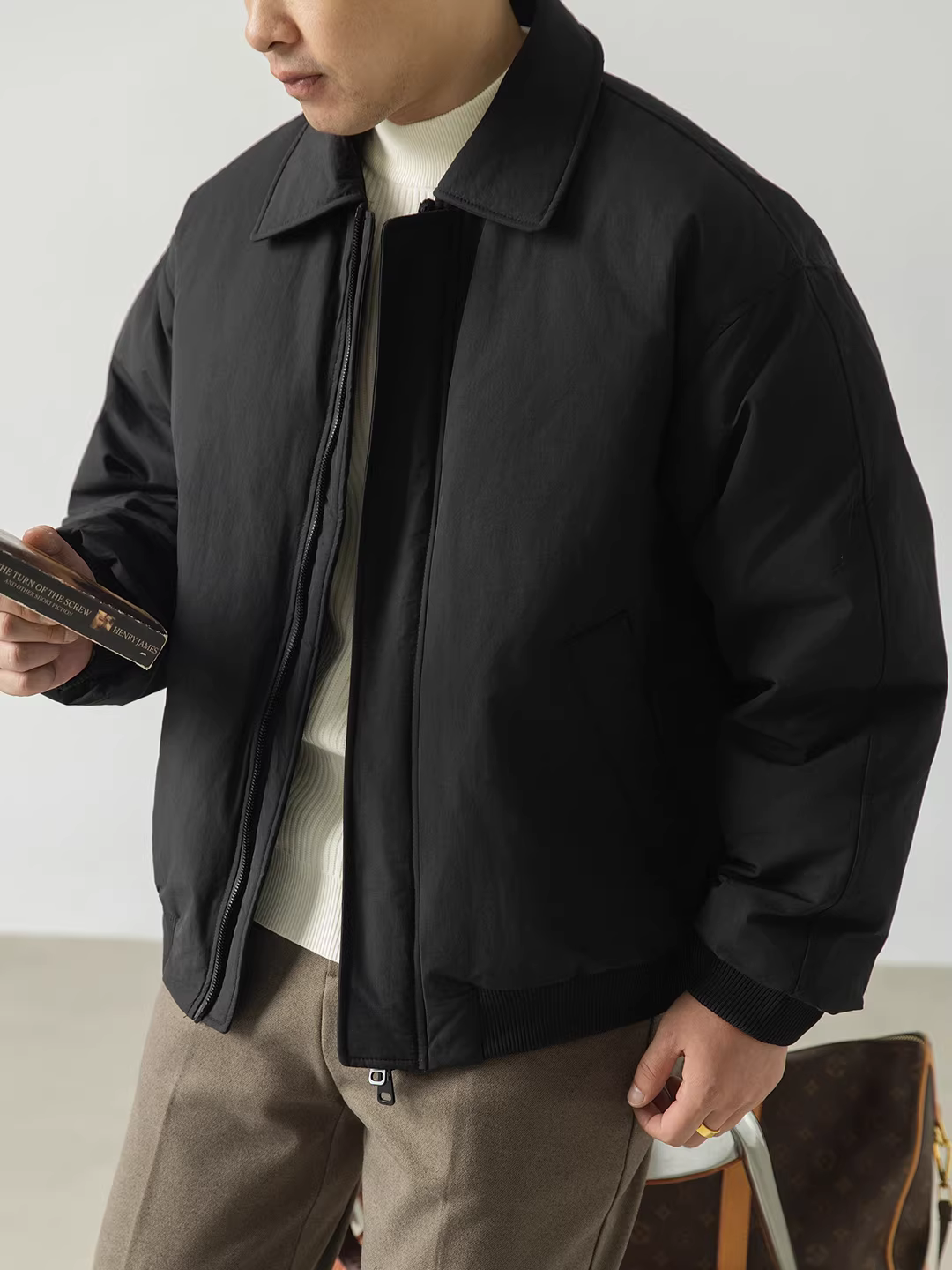 Áo khoác nam dáng cổ điển, mùa đông 2025, kiểu dáng thời trang mới, rộng rãi, đa năng, dày dặn, ấm áp