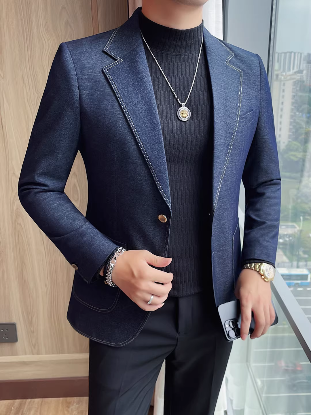 Áo blazer denim nam với thiết kế thêu lộ, thời trang cao cấp, phong cách, lịch lãm, dáng ôm, vest công sở thường ngày