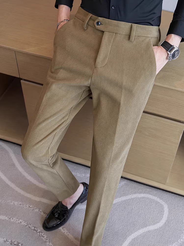 Quần âu nam chất liệu corduroy, mùa thu đông, thời trang cao cấp, đa năng, phong cách công sở Anh, kiểu dáng ôm body.