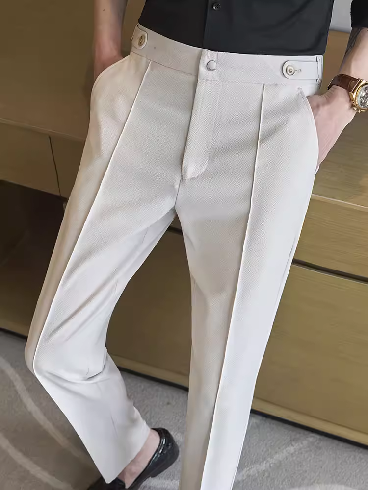 Quần âu nam chất lượng cao, kiểu dáng ôm body cao cấp, thích hợp đi làm, đa năng, dễ chăm sóc, không nhăn.