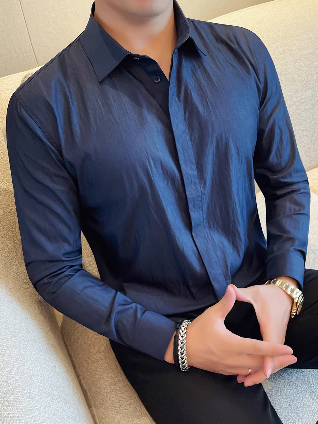 Áo sơ mi Lyocell nam, tay dài, xu hướng thời trang mới 2025, ôm dáng, lịch lãm, năng động, công sở, cao cấp, áo sơ mi cài khuy giấu.