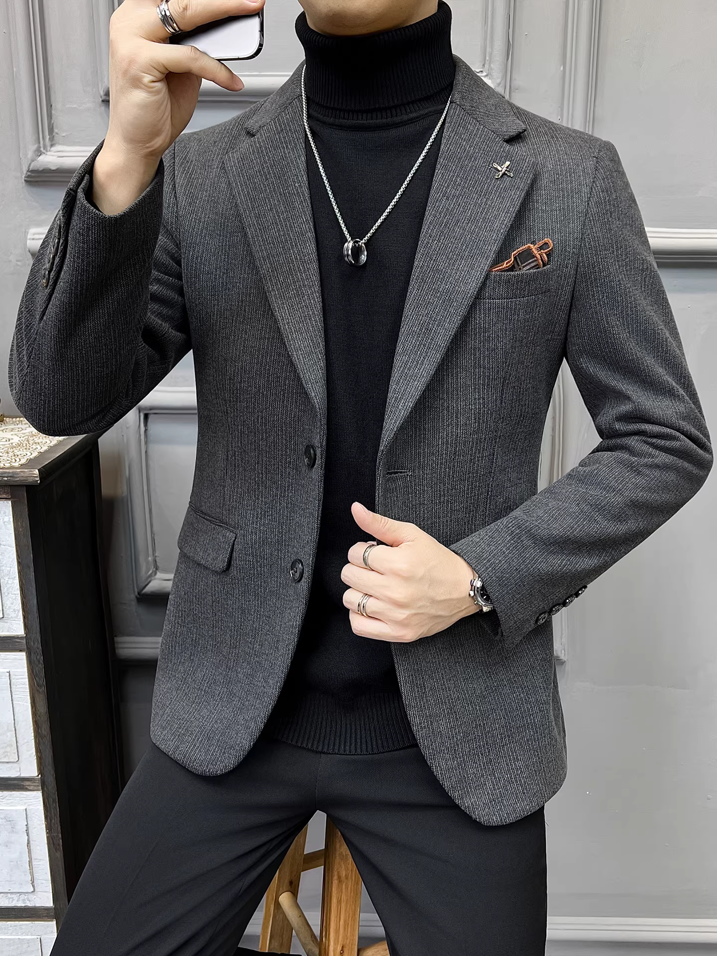 Áo khoác len sọc tối màu dành cho nam, mùa thu đông, dày dặn, ấm áp, thời trang, hợp xu hướng, ôm dáng, dễ chăm sóc, kiểu dáng vest.