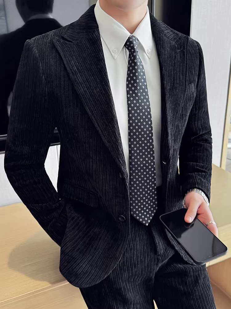 Vest nam chất liệu nhung dày, kiểu dáng lịch lãm, thu đông 2024, mới, cao cấp, ôm dáng, lịch lãm.