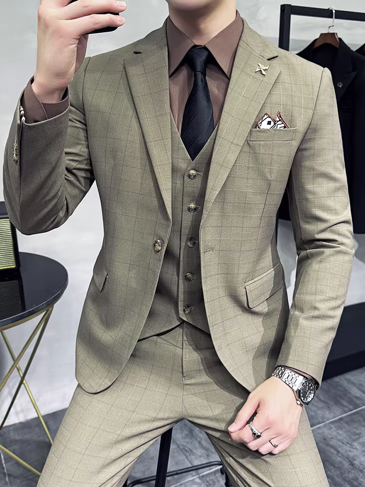 Bộ vest kẻ caro nhuộm sợi nam 2024, trang phục công sở lịch lãm mới, bộ ba mảnh, kiểu dáng đẹp, ôm dáng, vest chú rể đám cưới