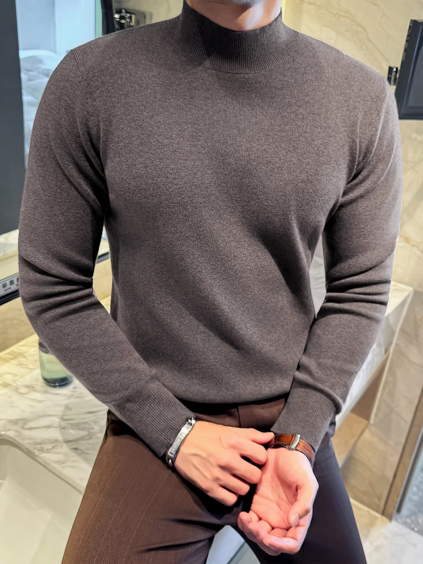 Áo len nam cổ lọ nửa cao, chất liệu len modal, tay dài, kiểu dáng mùa đông mới, thời trang và đa năng, lớp lót dệt kim ấm áp.