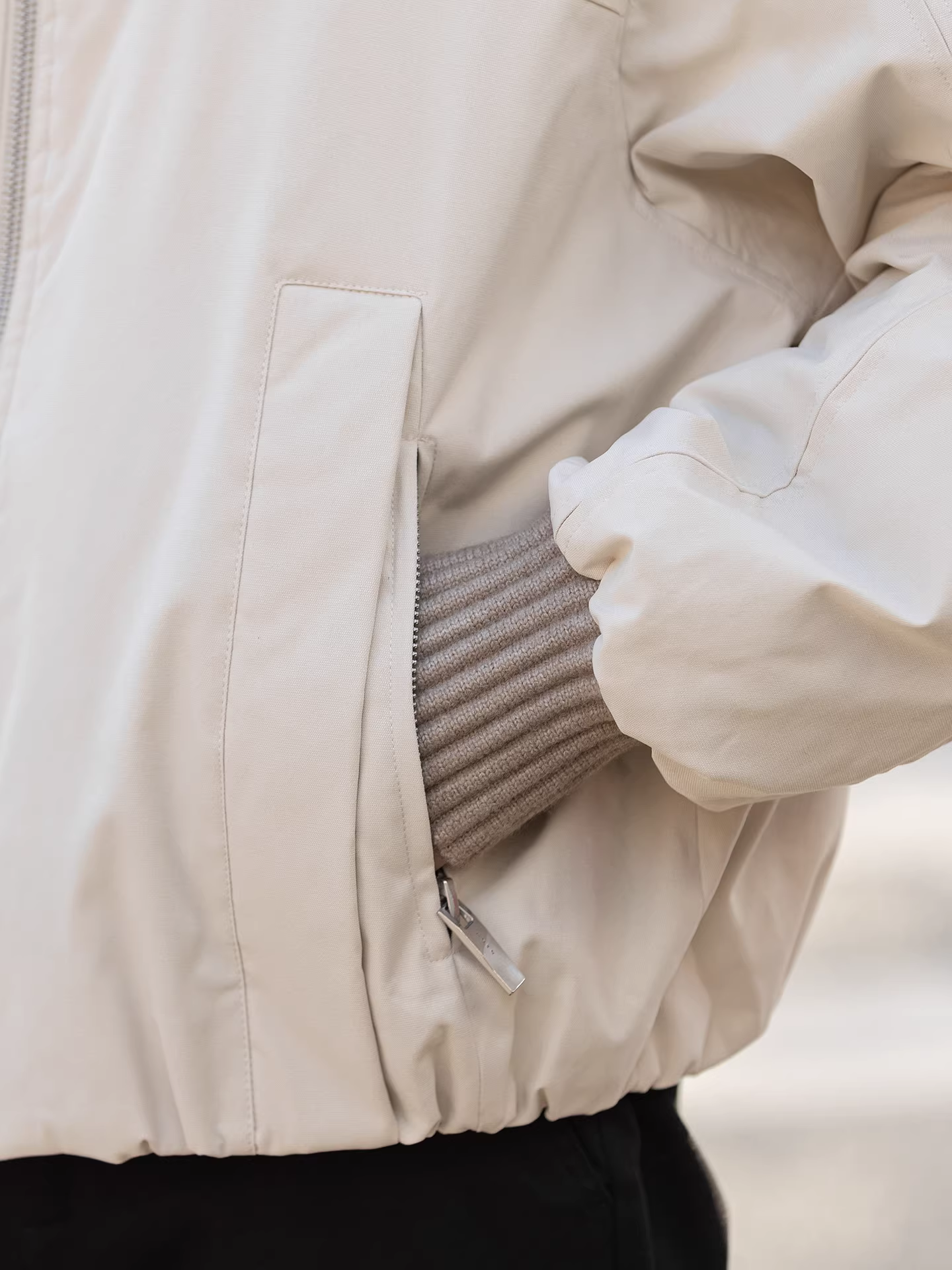 Áo khoác nam phối len cao cấp 90%, kiểu dáng mới mùa đông 2025, dáng rộng, ngắn, dày dặn.